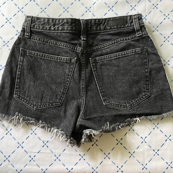 🏷️ 2/$20 Abercrombie & Fitch Black Denim Shorts with Side Stripe - Picture 2 of 6